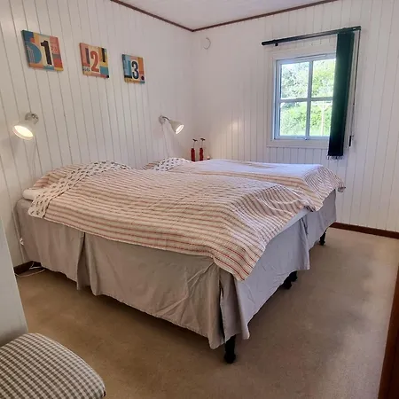 Helles-ferienhaus-mit-kamin-grossem-grundstueck-und-zwei-terrassen Holiday home Norre Lyngby